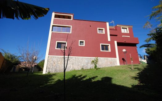 Detached villa El Rosario Marbella - image 001-525x328 on https://www.laconchaliving.com