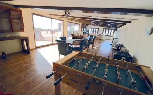 Вилла с видом на море в аренду в Эль Росарио