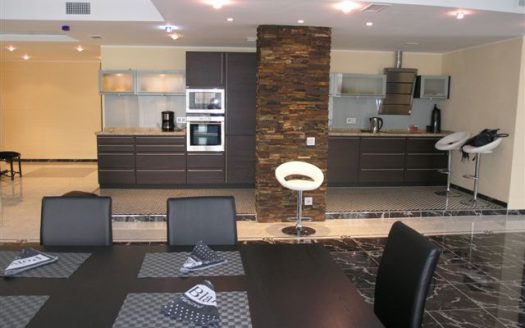 Apartment in Golden M