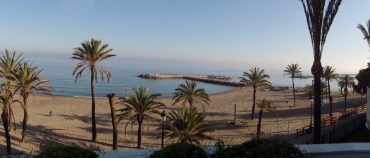 Beachfront apartment in Grey d’Albion, Puerto Banus