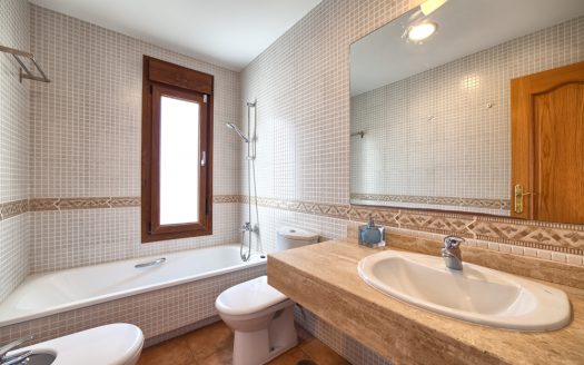 Semi detached villa in Marbella centre