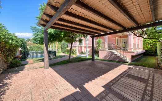 Beachside villa near Puerto Banus