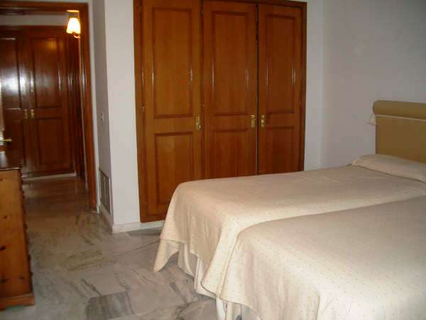 Apartament in Los Jardines del Mar - Marbella - image 5-1-1 on https://www.laconchaliving.com