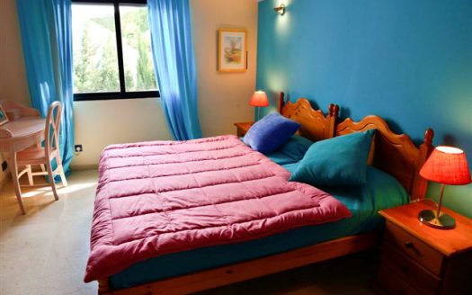 Villa in Nueva Andalucia