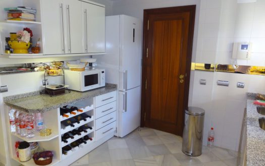 Beachfront apartment in Grey d’Albion, Puerto Banus