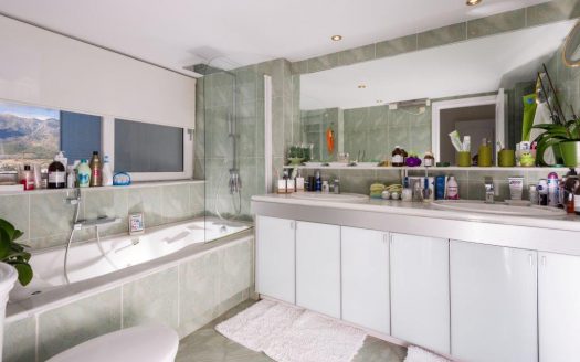 Luxury Apartment in Torre Real Marbella