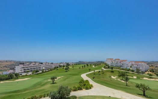 Sunny apartment in Valle Romano Estepona