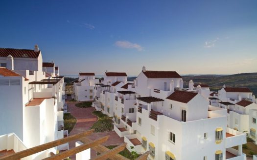 Sunny apartment in Valle Romano Estepona