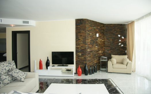 SEA FRONT APARTMENT IN THE GOLDEN MILE