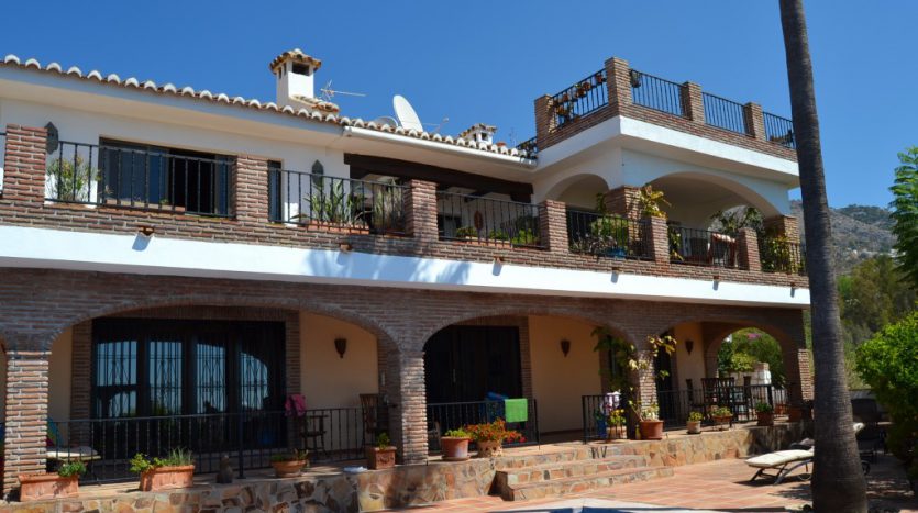 Villa in La Alqueria, Mijas - image DSC_0681-835x467 on https://www.laconchaliving.com