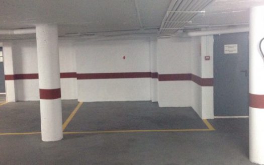 Parking space in the centre of Benahavis