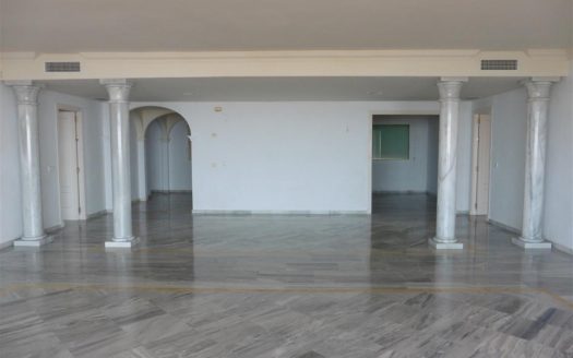 Просторная квартира в Магна Марбелья