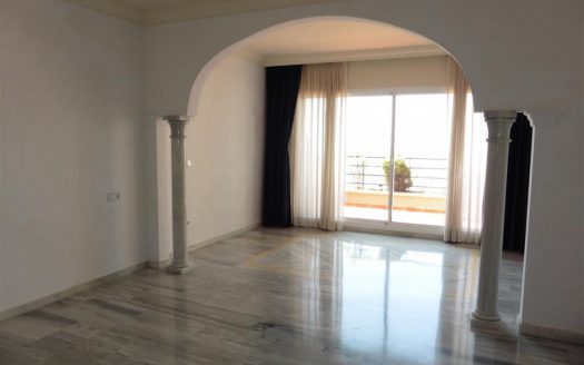 Просторная квартира в Магна Марбелья