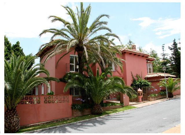Nine bedrooms villa Mijas Costa - image Main107-640x467 on https://www.laconchaliving.com