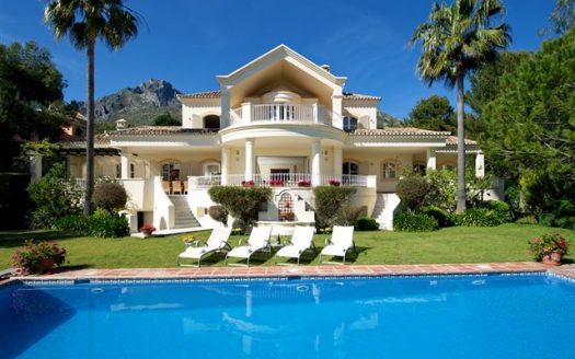 Long term rent at prestigious Sierra Blanca - image Main128-525x328 on https://www.laconchaliving.com