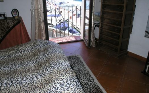 Luxury villa Puerto Banus Marbella - image Main29-525x328 on https://www.laconchaliving.com