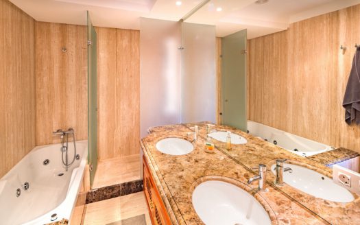 Penthouse in New Golden Mile