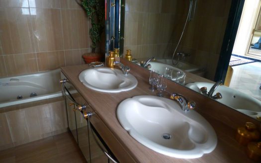 Apartment at the beach promenade of Marbella