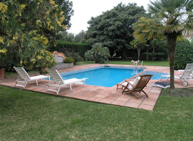 Villa in Guadalmina - image P4173303-640x467 on https://www.laconchaliving.com