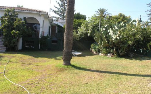 Villa in Nueva Andalucia