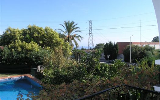 Villa in Nueva Andalucia