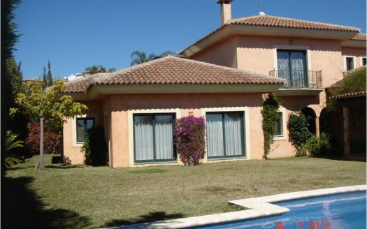 Villa in Los Flamingos golf