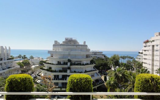 Великолепный двухэтажный пентхаус в Марбелье