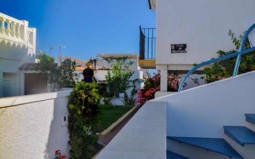 Renovated Beachside Bungalow