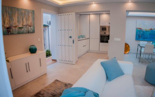 Renovated Beachside Bungalow