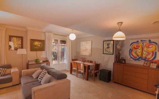 Adosado en venta cerca de la playa y Puerto Banús