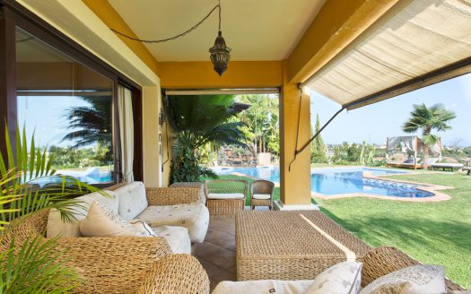 Comfortable villa for sale with panoramic sea and mountain views