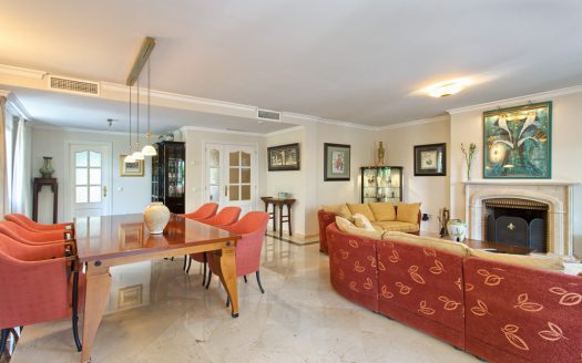 Spacious family villa for sale in Marbella