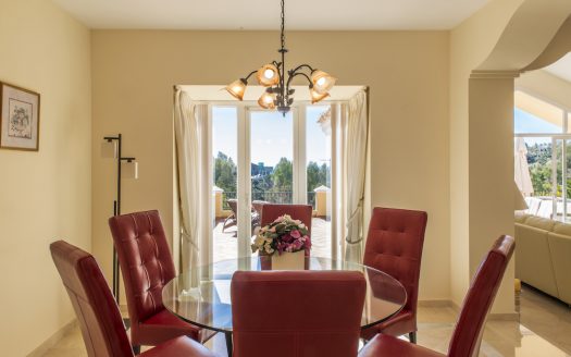 Villa for sale with golf and sea views