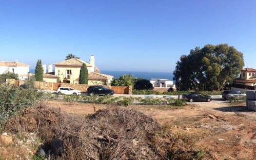 Building plot with sea views