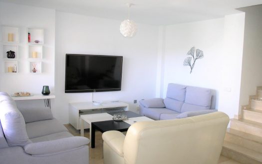 Adosada al lado de la playa de Marbella