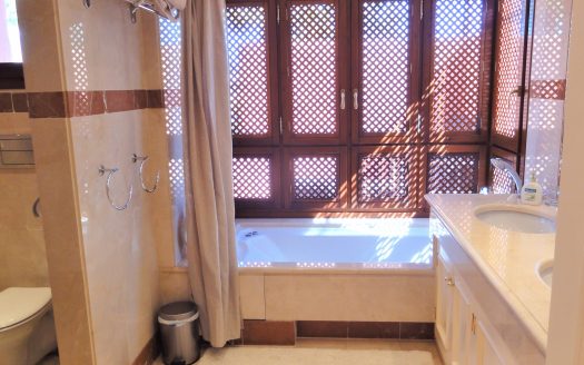 Роскошный пентхаус рядом с пляжем Эстепона