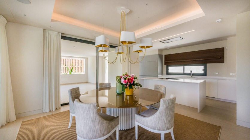 New contemporary luxury villa Marbella (1)