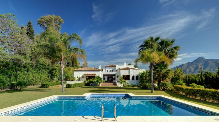 Luxury villa Puerto Banus Marbella