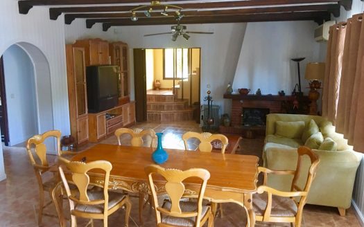 Трехэтажная вилла в Эль Росарио