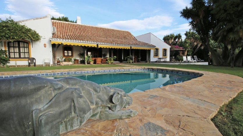 Single-level villa Guadalmina Alta