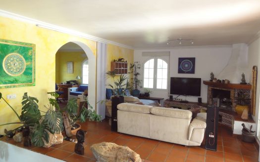 Finca between Mijas and Fuengirola