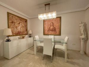 La Corona San Pedro dining area