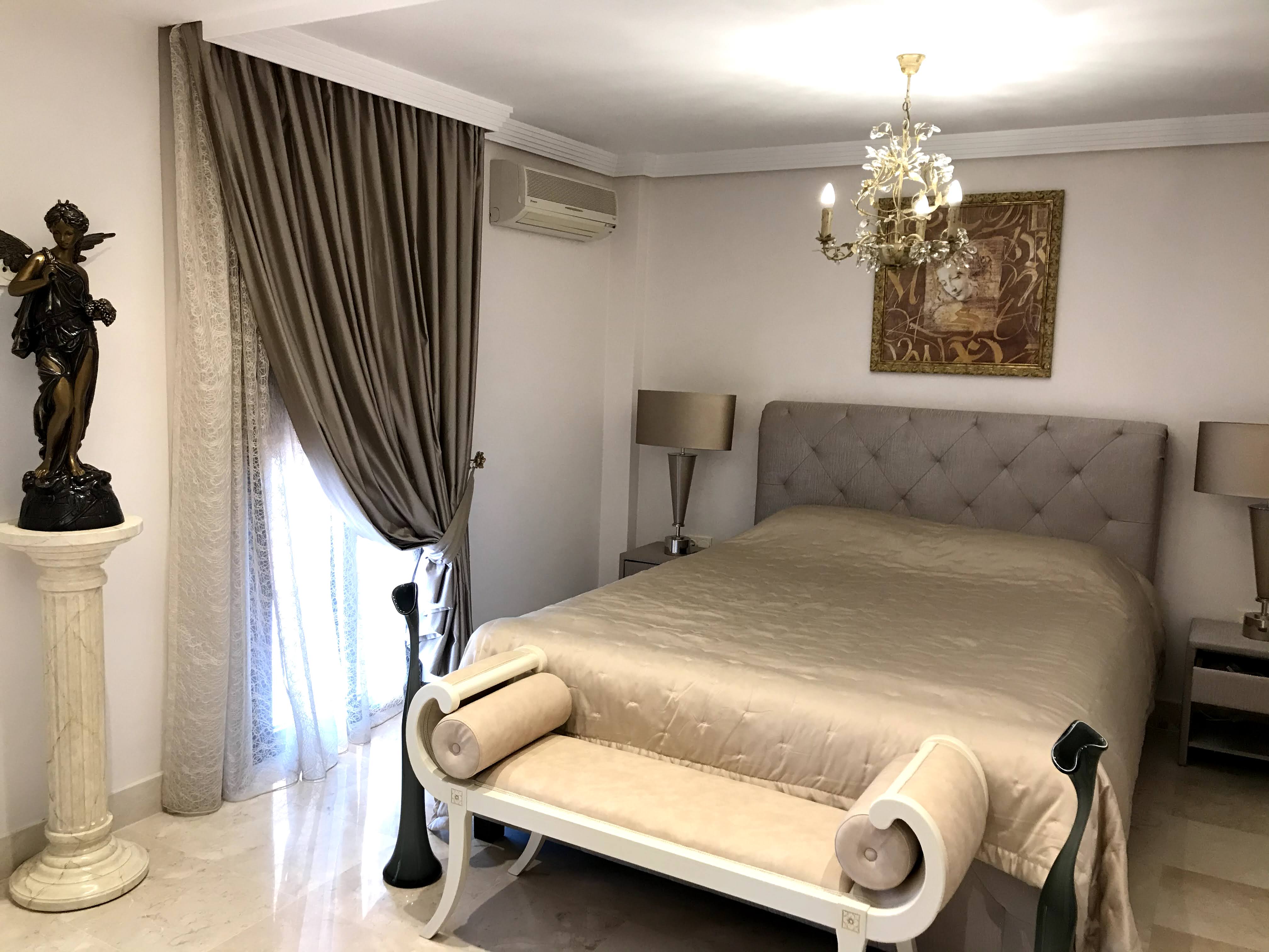 Large apartment in San Pedro de Alcantara - image La-Corona-bedroom on https://www.laconchaliving.com
