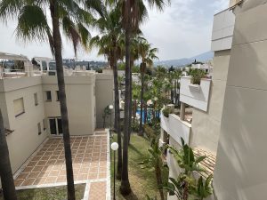 Apartment for long-term rent Fuente Aloha Marbella terrace