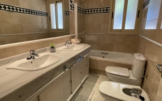 Apartment for long-term rent in Marbella